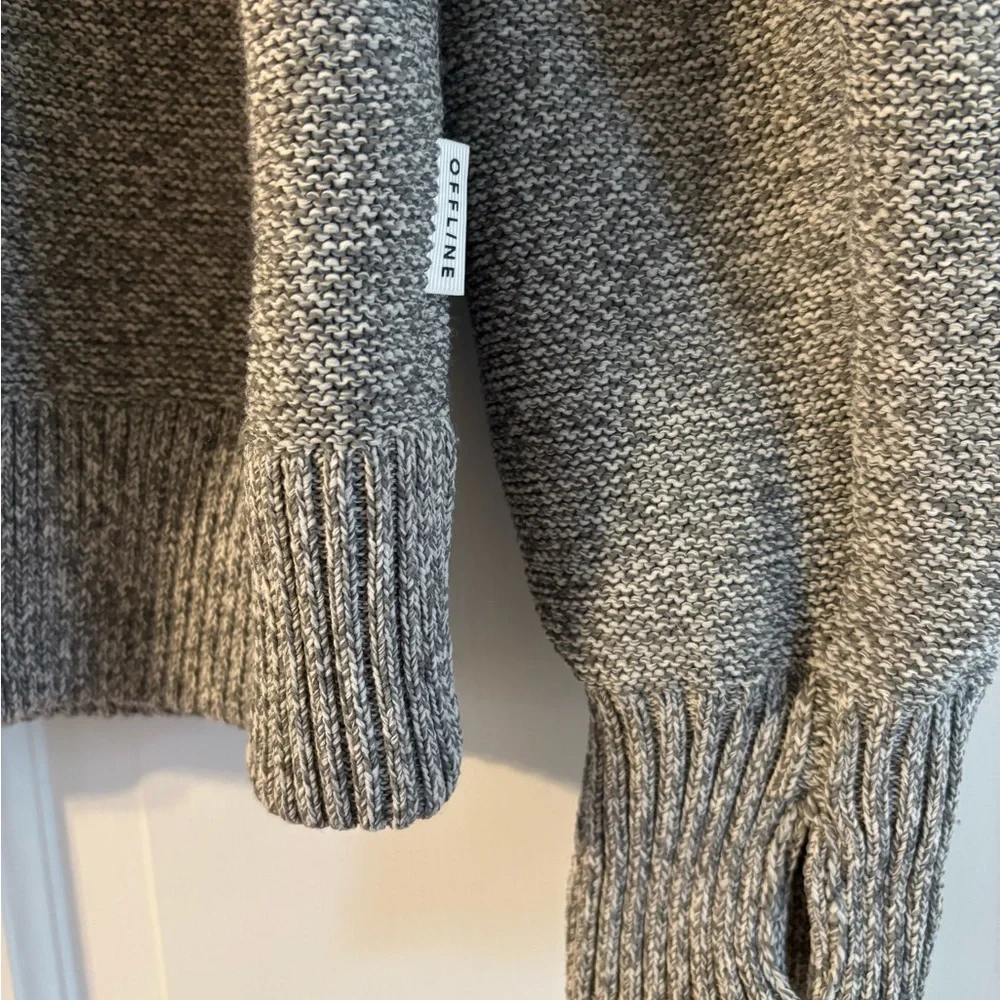 Aerie Women's Gray Zip-Up Sweater - Picture 4 of 6